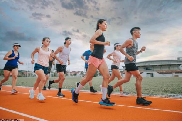 大连市中考体育培训机构的课程内容与学员反馈(图1)